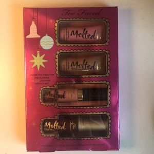 UNUSED Too faced lip set